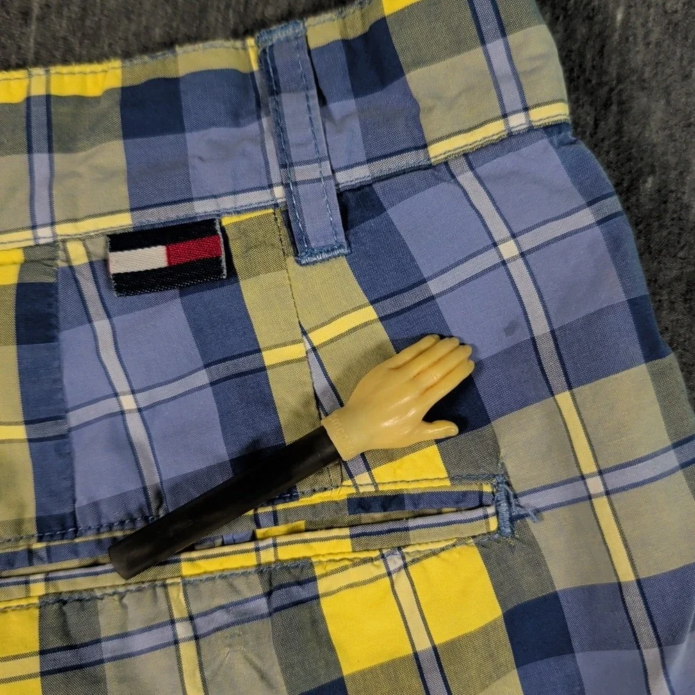 TOMMY HILFIGER Vtg Blue/Yellow Plaid Shorts Womens Sz 8 W28